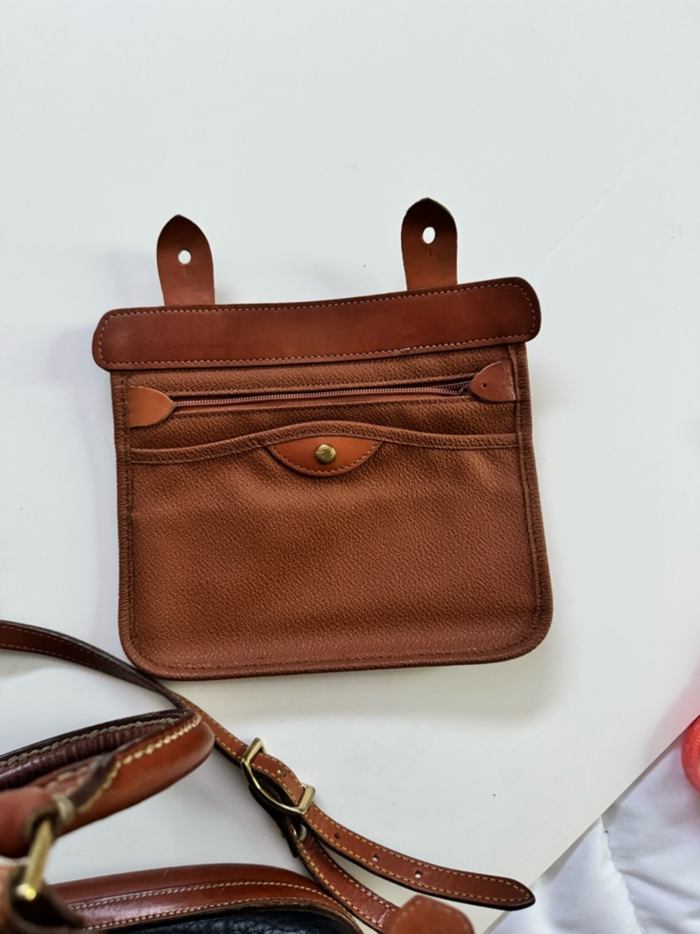 🥰💄VTG EUC Dooney & Bourke Norfolk Case Satchel with British Tan Trim - Picture 7 of 16